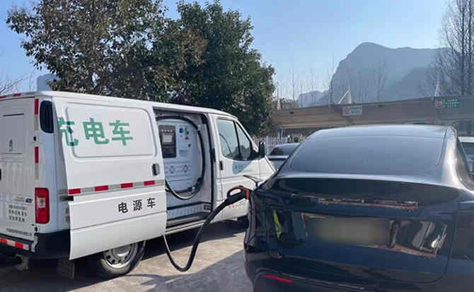 海南区汽车搭电